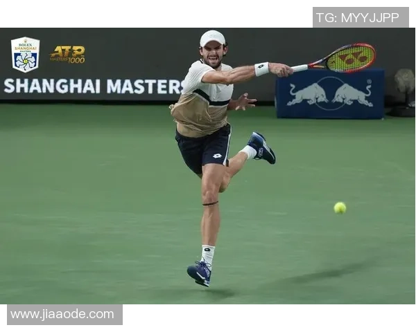 深度分析上海网球队的整体压制战术及其在比赛中的应用效果 深度分析上海网球队的整体压制战术及其在比赛中的应用效果