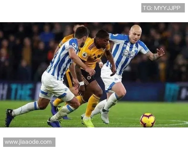 伯恩茅斯与哈德斯菲尔德比赛精彩回顾及最终比分分析